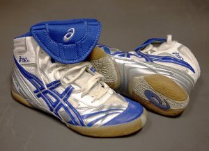 Asics recorta su red de tiendas en España para apostar por nuevos formatos