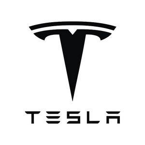 Tesla abre con El Corte Inglés en Valencia, su quinta tienda en España